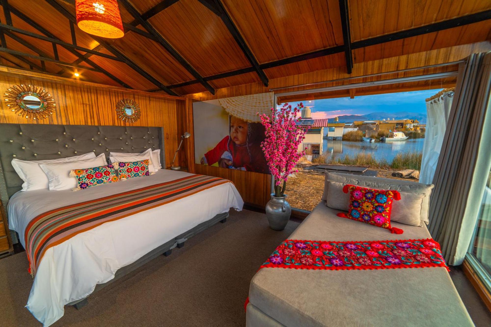 Uros Kay Pacha Lodge Puno Exterior photo